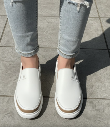 Light enough for errands, protective enough for hikes